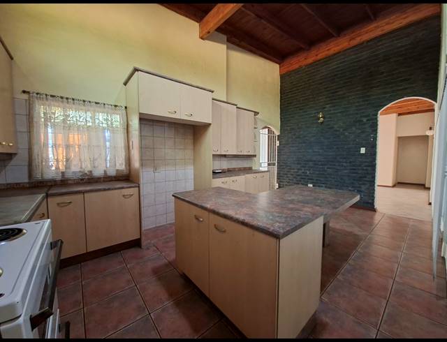 3 BEDROOM HOUSE FOR SALE IN ARCON PARK